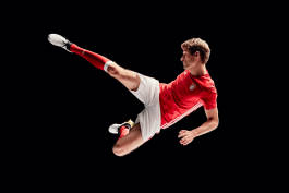 Acrobatic kick by Thomas Muller 