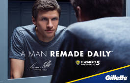 Müller with a shaved face in the mirror 