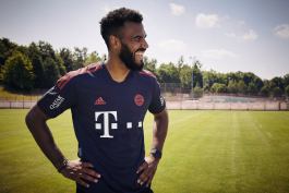 Choupo Smiling in football ground 